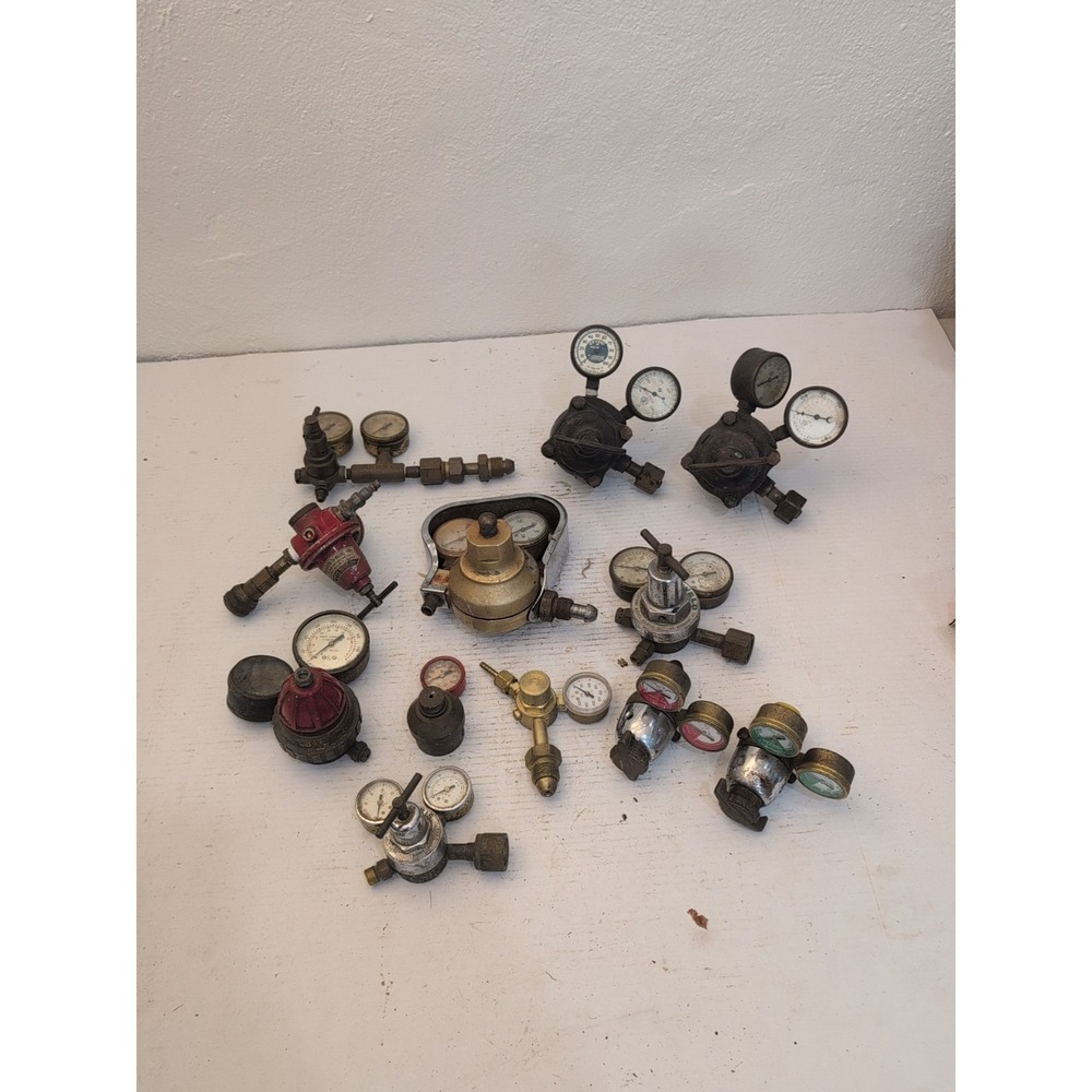 Lot Of Vtg Valves Gauges Prest-O-Lite Harris Arrow Airco Uniweld Oxygen Hydrogen